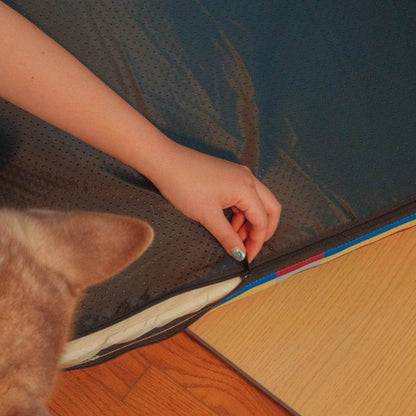 The Leo Bed – Modern Elevated Dog & Cat Bed